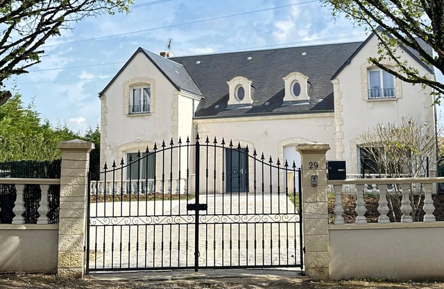 Cozy home in BLOIS with WiFi