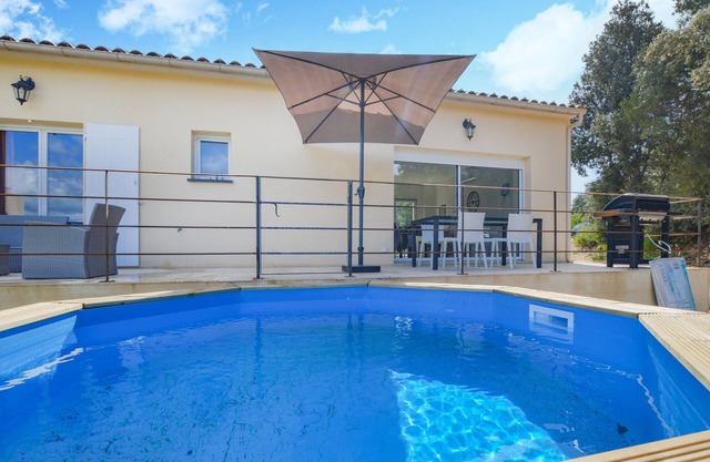 Cozy home in Petreto-Bicchisano