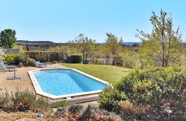 Cozy home in La Tour D Aigues