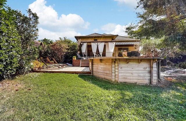 Cozy home in Lamotte Du Rhone