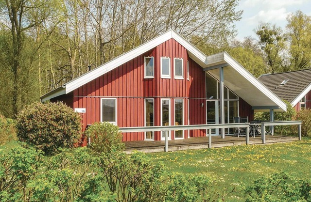 Cozy home in Rechlin with WiFi