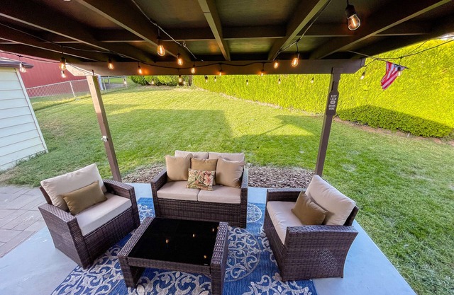Cozy Home In the Terrace Heights Country Club area. Pet Friendly