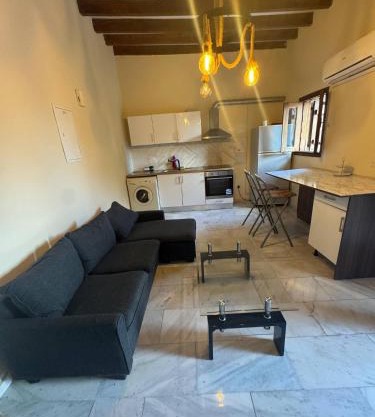 Cozy home with Fireplace