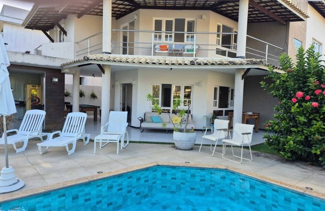 COZY HOUSE, 5 AIR-CONDITIONED SUITES, POOL AND GOURMET AREA: PURE COMFORT!