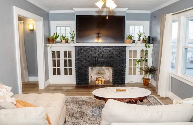 Cozy house, close to SU and Downtown