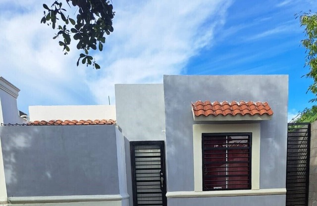 Cozy House in a Quiet Area. Fast Connection to the City Center