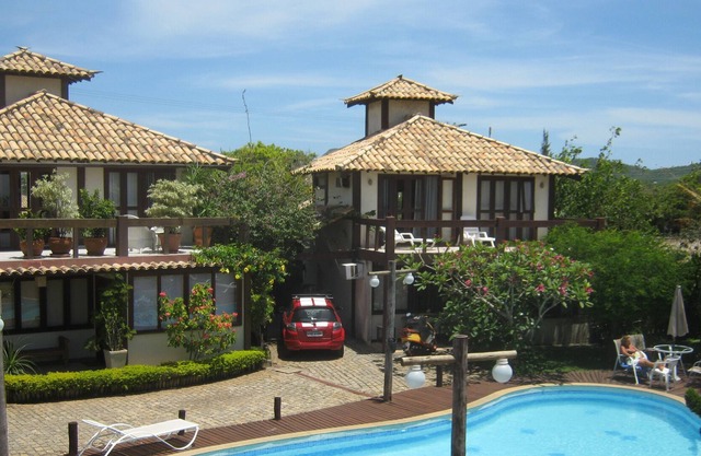 Cozy house in a gated community with 3 suites