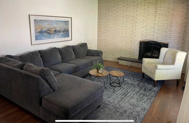 Cozy house in the middle of town! Close to BYU!