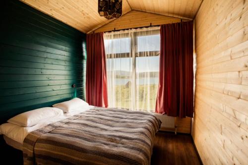 Cozy house on Sioni lake