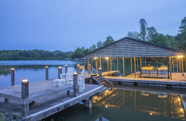 Cozy Lake Chatuge Charm