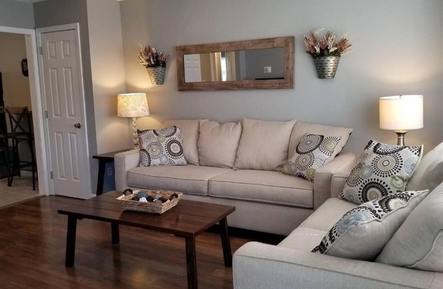 Cozy Living 5 Min to Cherokee Lake & C-N Univ