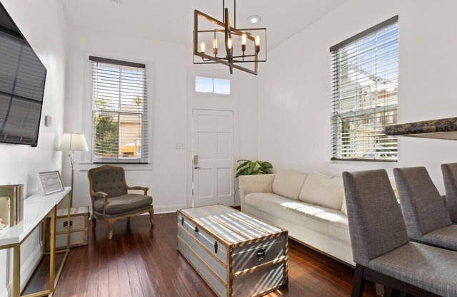 Cozy Mid-City Cottage | Outdoor Patio w/Backyard