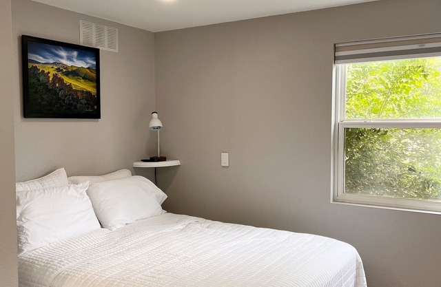 Cozy, modern suite in the heart of Loveland Colorado.
