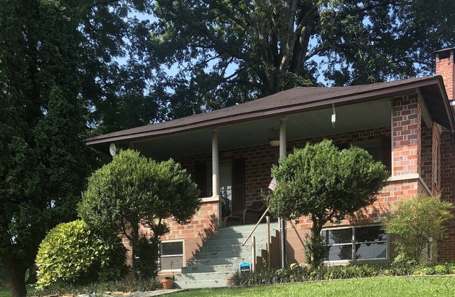 Cozy Mountain Cottage!! Minutes from casino, rivers, lakes and more