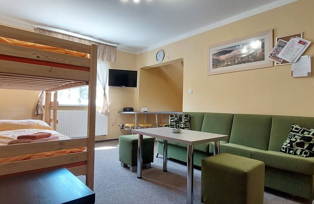 Cozy Mountain Retreat – Just 5 Minutes from the Ski Resort