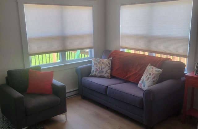 Cozy North Shore two bedroom cottage