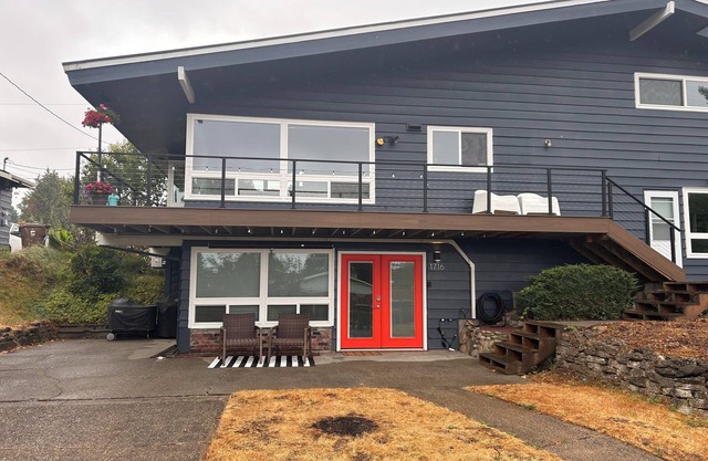 Cozy North Tacoma Guest Suite - close to beaches, parks & mountains