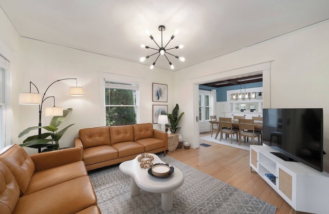 Cozy Oasis - 5BD/2BA Craftsman Home - Arcade- Near Oregon Zoo & Attractions