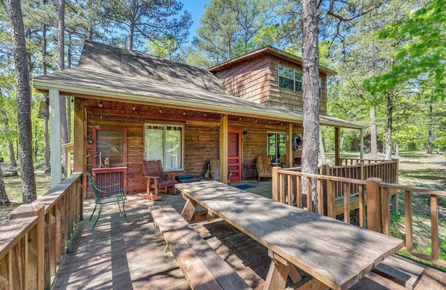 Cozy Oden Oasis w/On-Site Fishing Creek & Deck!