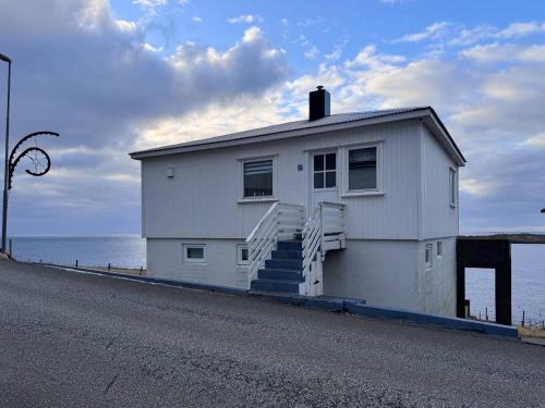 Cozy Old House With Premium Views