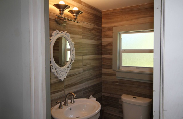 Cozy One Bedroom Cottage on The Indian River Lagoon "Old Florida Charm"