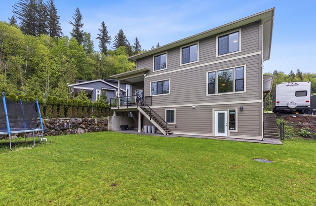 Cozy One Bedroom Suite in Quiet Subdivision in the Eastern Hillsides