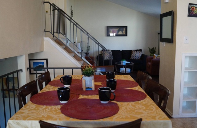 Cozy, pet friendly, home. Great location for walks, food, Boulder, Lyons & RMNP