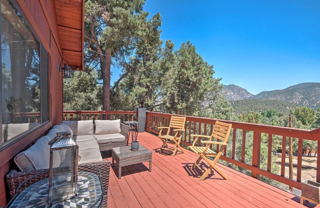 Cozy Pine Mountain Cabin: Hike, Bike, Fish Nearby!