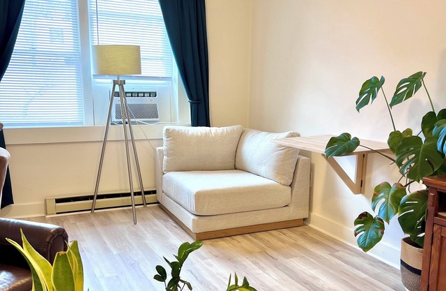 Cozy & Private Apartment in West Asheville