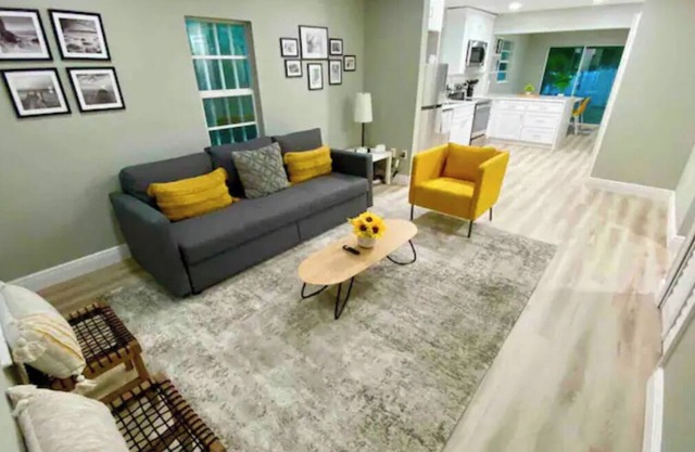 Cozy renovated place in Hollywood - Miami, great location!