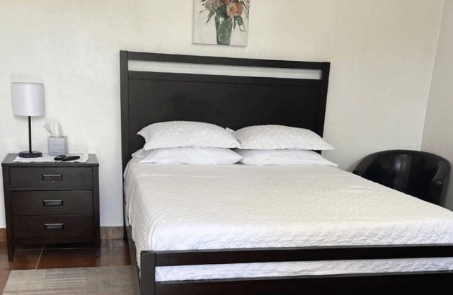 Cozy Room C
