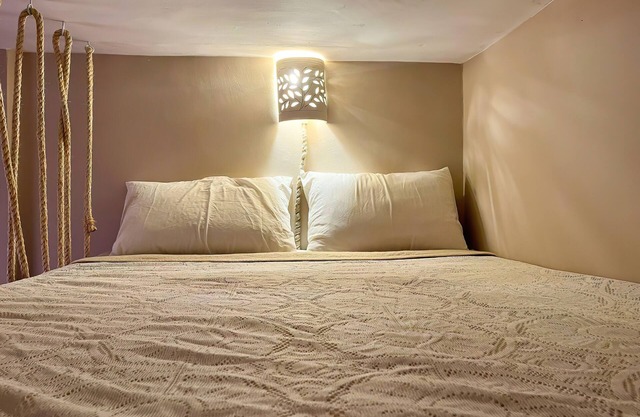 Cozy room in Desart Hostel