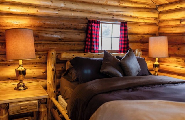 Cozy & Rustic Waterfront Cabin, Perfect for Couples at Mt. Chase Lodge!