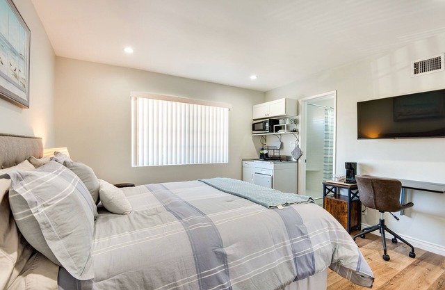 Cozy Simi Valley Studio < 10 Mi to Hiking & Golf