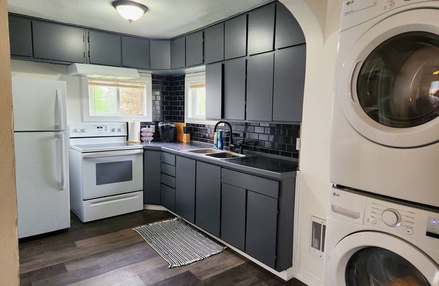 Cozy stay near Dickinson State University