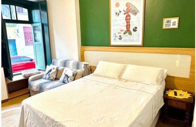 Cozy studio with AC and WiFi in delightful Santo Antônio Salvador