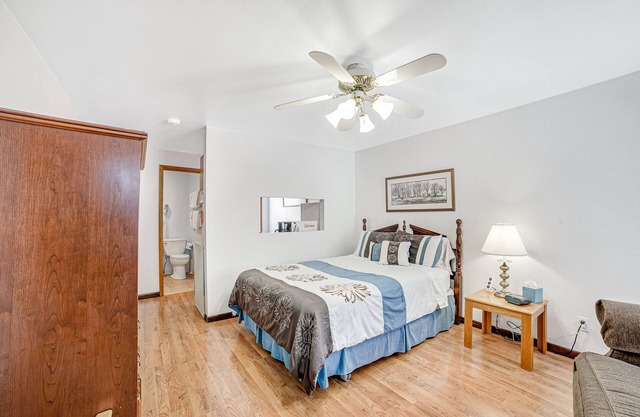 Cozy Studio in Walkable Locale, Near Pulteney Square & Keuka Lake - Free WiFi