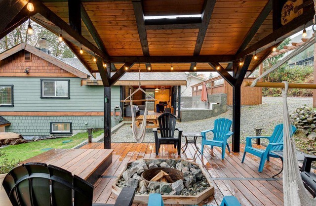 Cozy Suite just Steps from an Amazing Beach