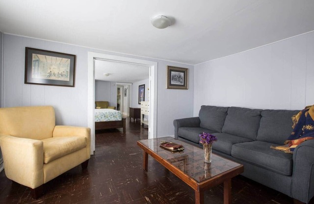 Cozy Suite on Bayou St John