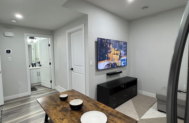 Cozy Suite - Perfect Getaway For Couples & Solo Travelers