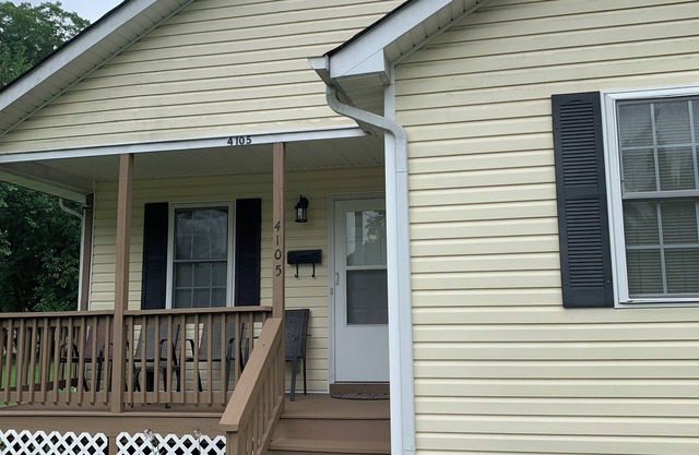 Cozy three bedroom fully furnish housen