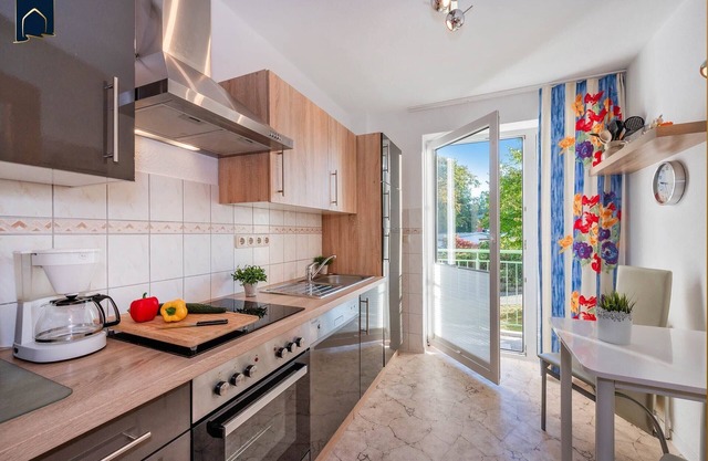 Cozy vacation apartment in Heringsdorf with balcony - only 200 m to the beach