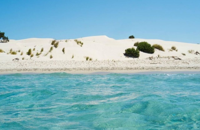 Cozy vacation apartment only 12 km from the beach of Porto Pino
