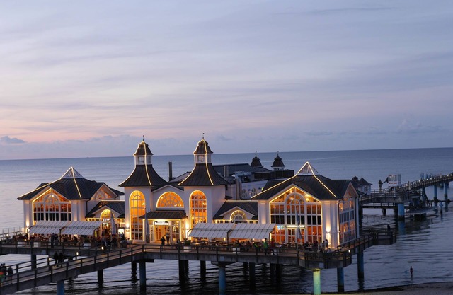 Cozy villa with lake view, garden terrace