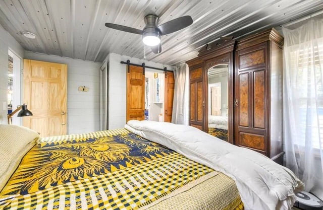 Cozy Walhalla Cottage at the foothills of the Blue Ridge Mountains.