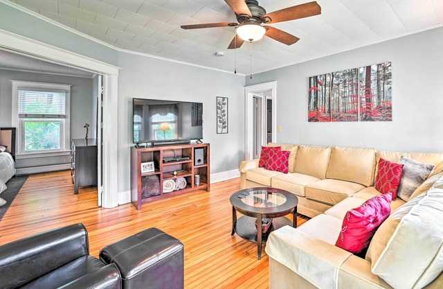 Cozy + Walkable Delmar Getaway w/Fire Pit!