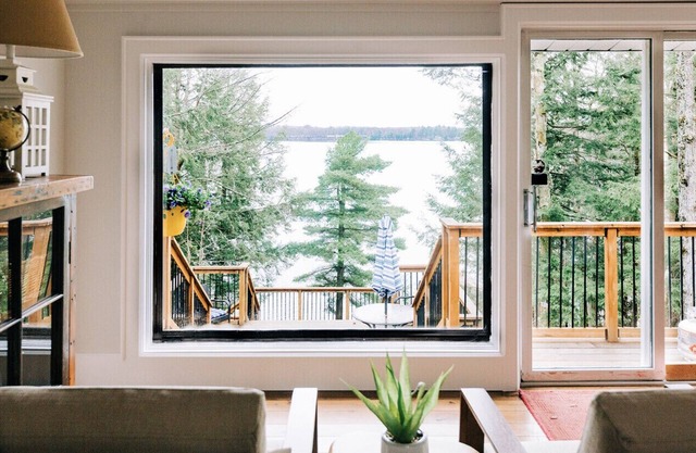 Cozy Waterfront Lake Muskoka Property