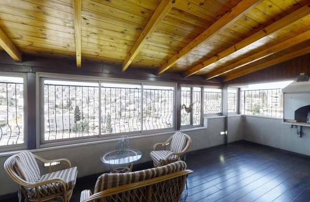 Cozy Wood Apartment With Great View to Nazareth