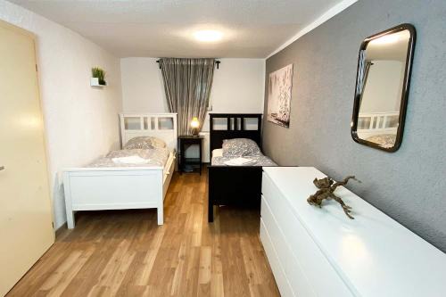 Cozy "Work and Stay" House