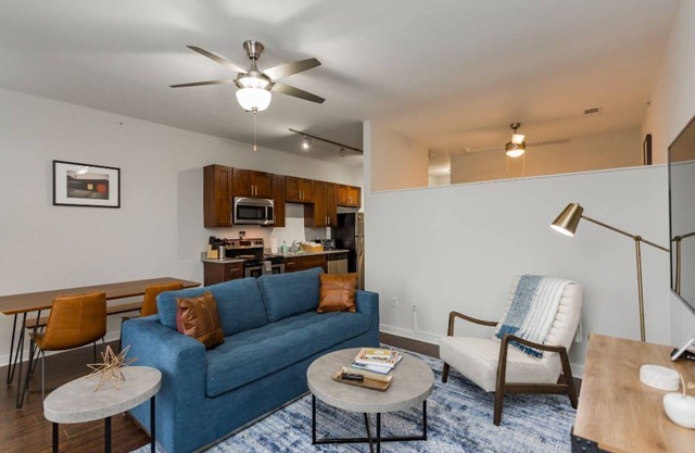 CozySuites MusicRow Astonishing Studio free parking 53